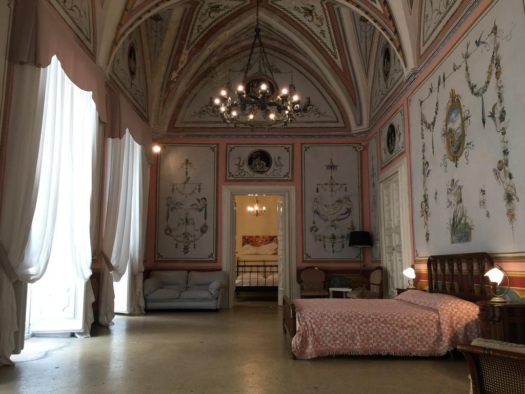 Апартаменты Palazzo Doxi Fontana Dimora Storica Галлиполи Экстерьер фото